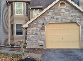 7684 Brandywine Cir, Trexlertown, PA 18087