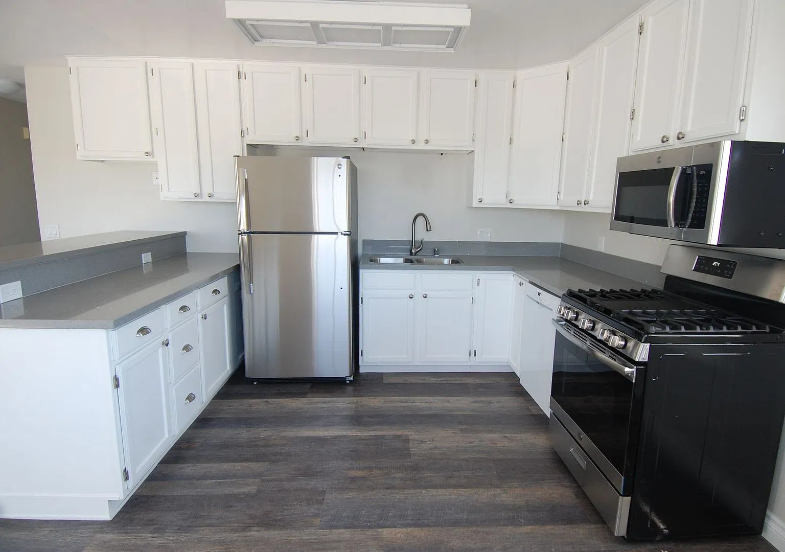 142 W. Marquita — Photo 2