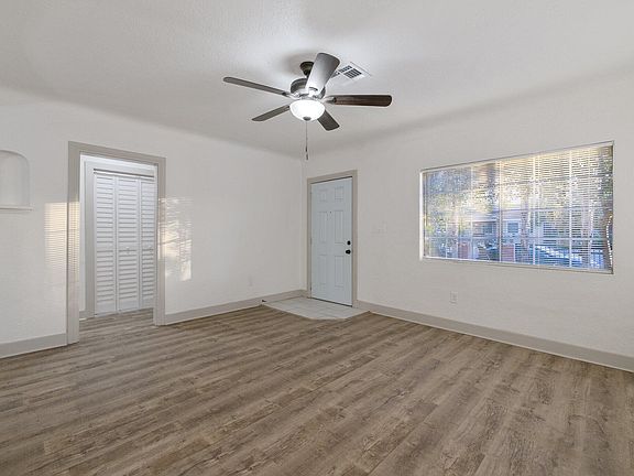 3rd image of 1107 Pacific Street