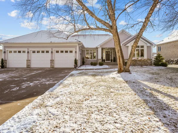 3061 Bent Tree Hills Dr, New Brighton, MN 55112