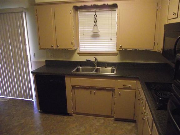 5th image of 4752 Elmview Dr