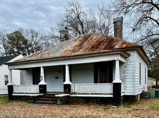 413 W Walnut St, Tarboro, NC 27886