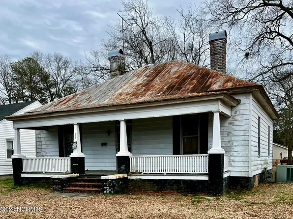 413 W Walnut Street, Tarboro, NC 27886