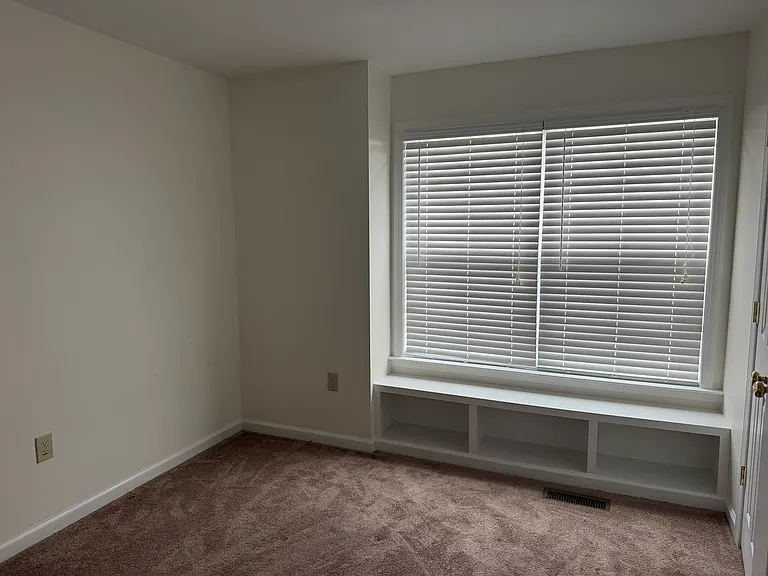 3575 Arbor Dr — Photo 9