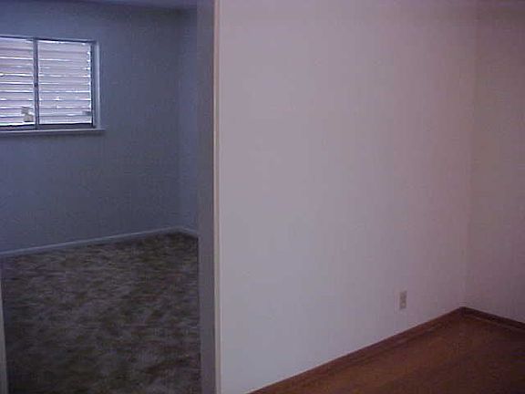 3rd image of 4302 Driftwood Pl