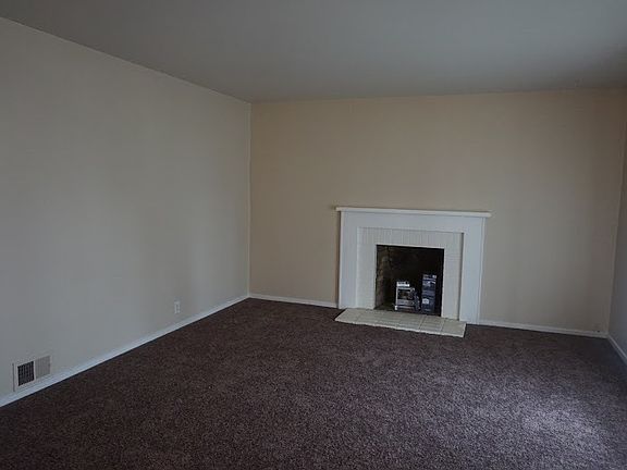 2nd image of 31 Arlington Dr