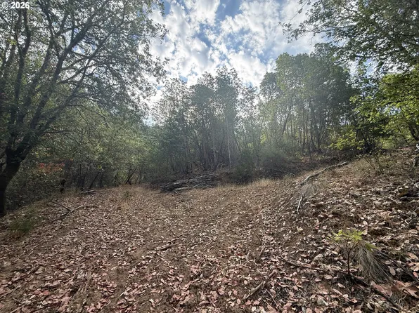 Savage Cres, Grants Pass, OR 97526
