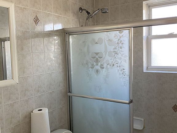 7E69A9FD-01B0-4673-8737-DE7D7AB9A607