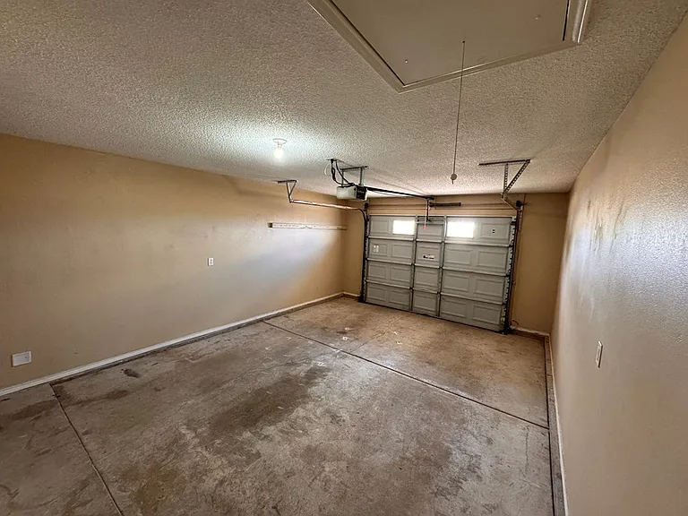 4503 Crockett Ave #B — Photo 22