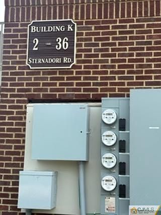 2nd image of 32 Sternadori Rd