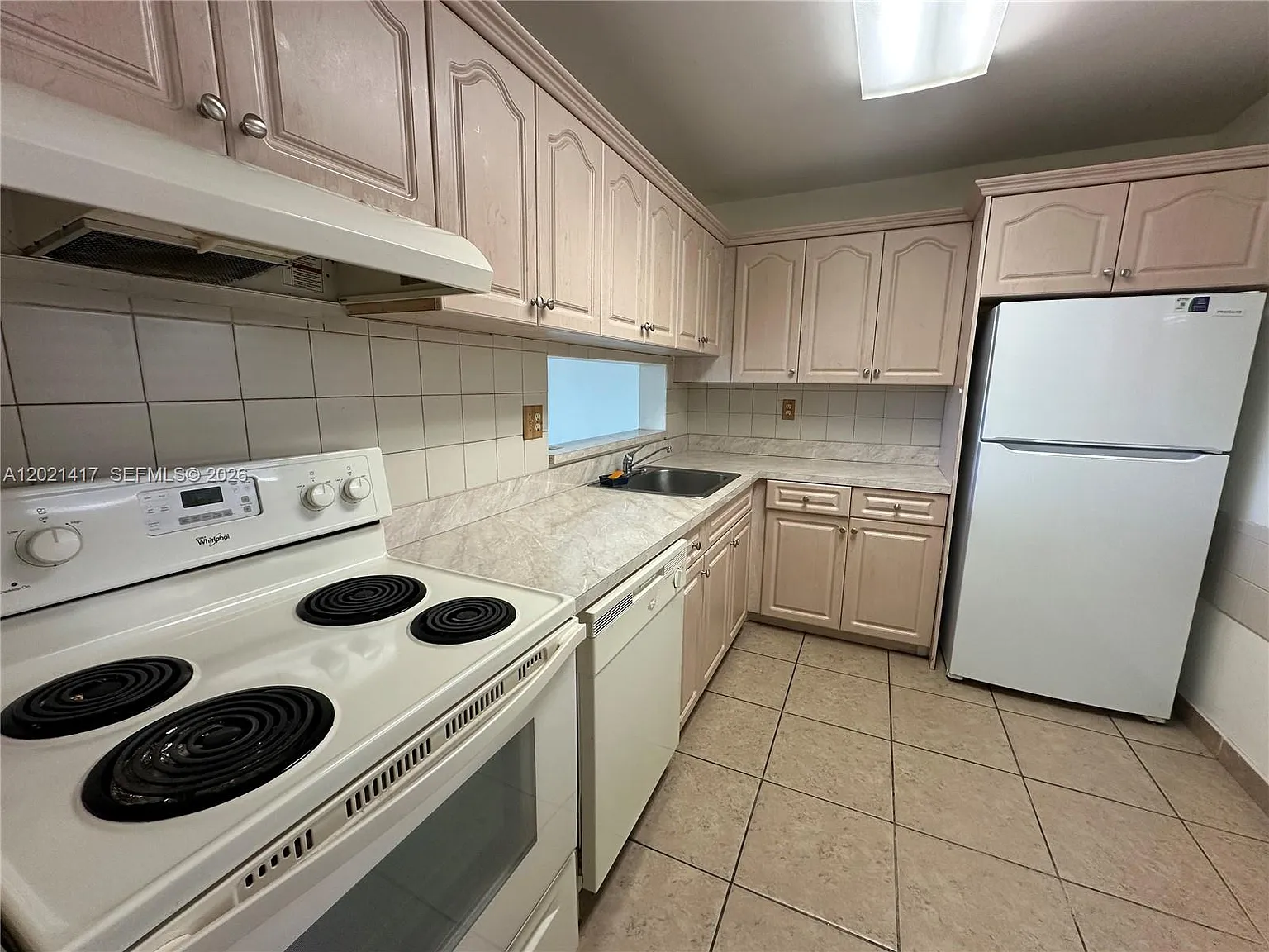Fox Chase Condo #3 — Photo 4