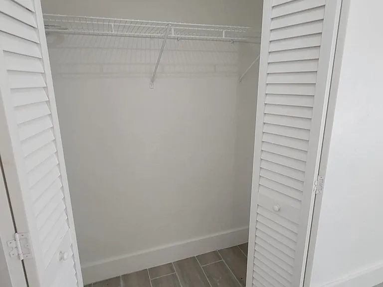 310 NW 16th Ave #1 — Photo 12