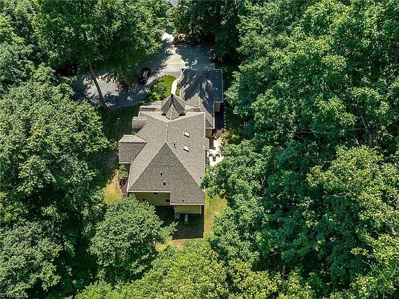 2nd image of 7489 Weitzel Dr
