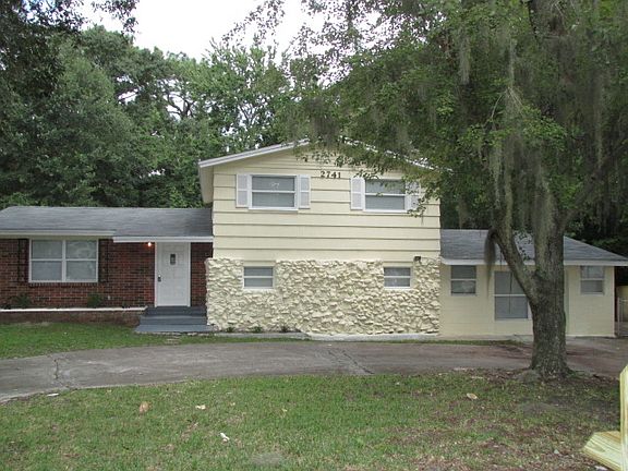 2nd image of 2741 Aubrey Ave