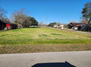 649 14th St, Port Arthur, TX 77640