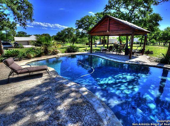 4th image of 7989 Fm 775