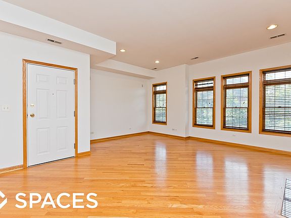 4th image of 2743 N Southport Ave #Unt2n