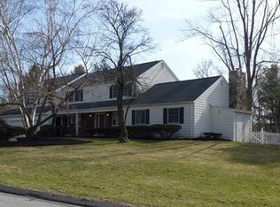 41 Berkeley Dr, Chelmsford, MA 01824