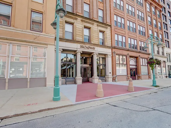 234 North Broadway, Milwaukee, WI 53202