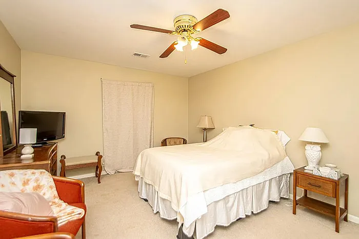 3801 Hill Rd #5 — Photo 11