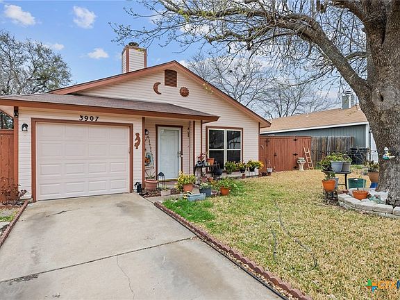2nd image of 3907 London Ln