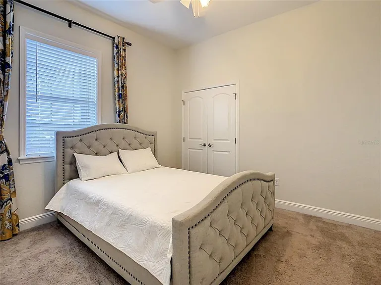 220 W Minnehaha St — Photo 38