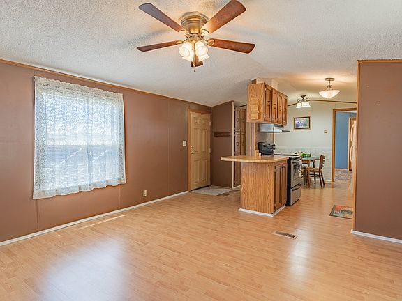 4th image of 56 Blackstone Ln