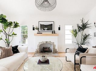 1314 Carmona Ave, Los Angeles, CA 90019