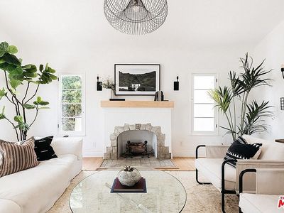 1314 Carmona Ave, Los Angeles, CA, 90019