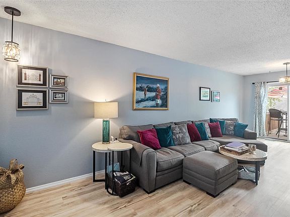 3rd image of 140 Condor Ct