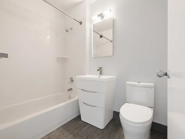 111 Worth Street image 15 of 24