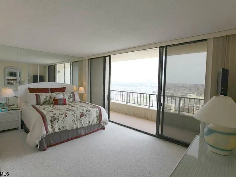 3851 Boardwalk #2511 — Photo 11