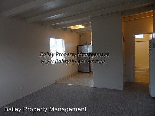3rd image of 516 Harriet Ave Unit B