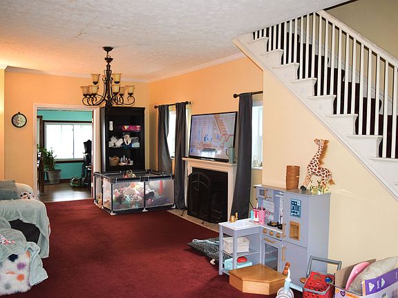 4th image of 119 Rockwood Ave