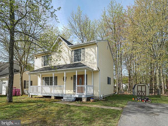 2nd image of 729 Davol Rd