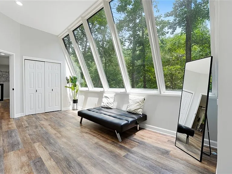 1210 E Beechwood Dr NW — Photo 9