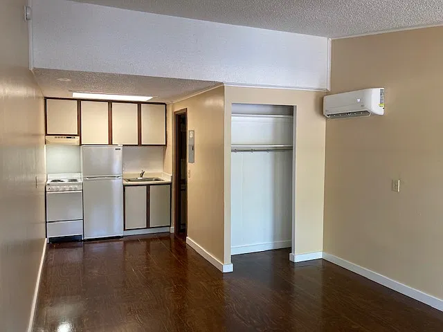Studio, 380 sqft, $645 — Photo 4