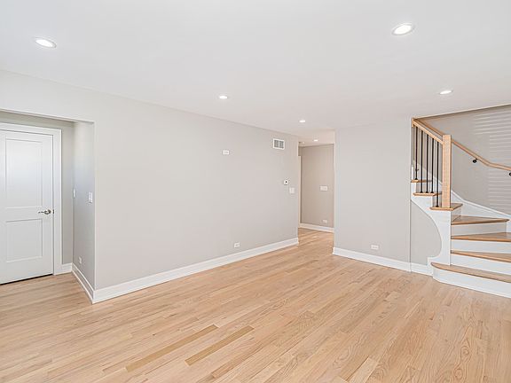 4th image of 3358 N Neva Ave