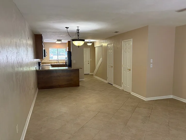 3207 Shamrock St E #18 — Photo 1