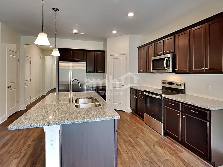 5908 Hagar Valley Dr — Photo 3