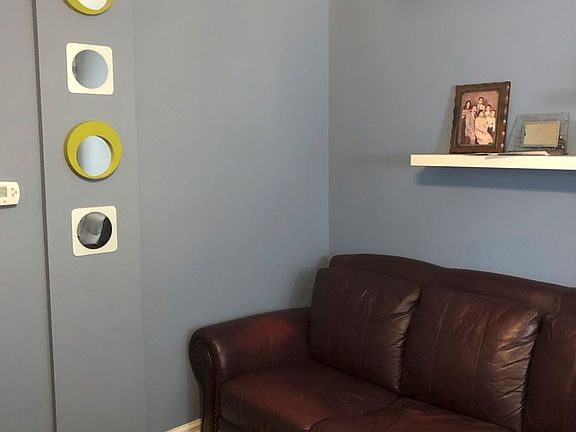 4th image of 4722 N Kenneth Ave APT 1W