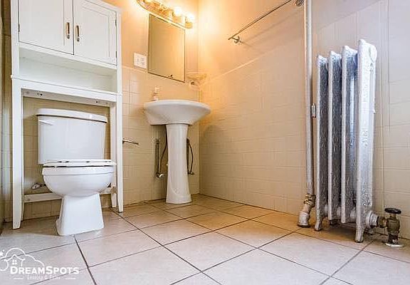 4th image of 6216 S Dorchester Ave APT 3E