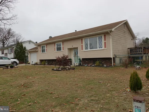 9 Railroad St, Browns Mills, NJ 08015
