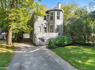 425 Linden St, Winnetka, IL 60093