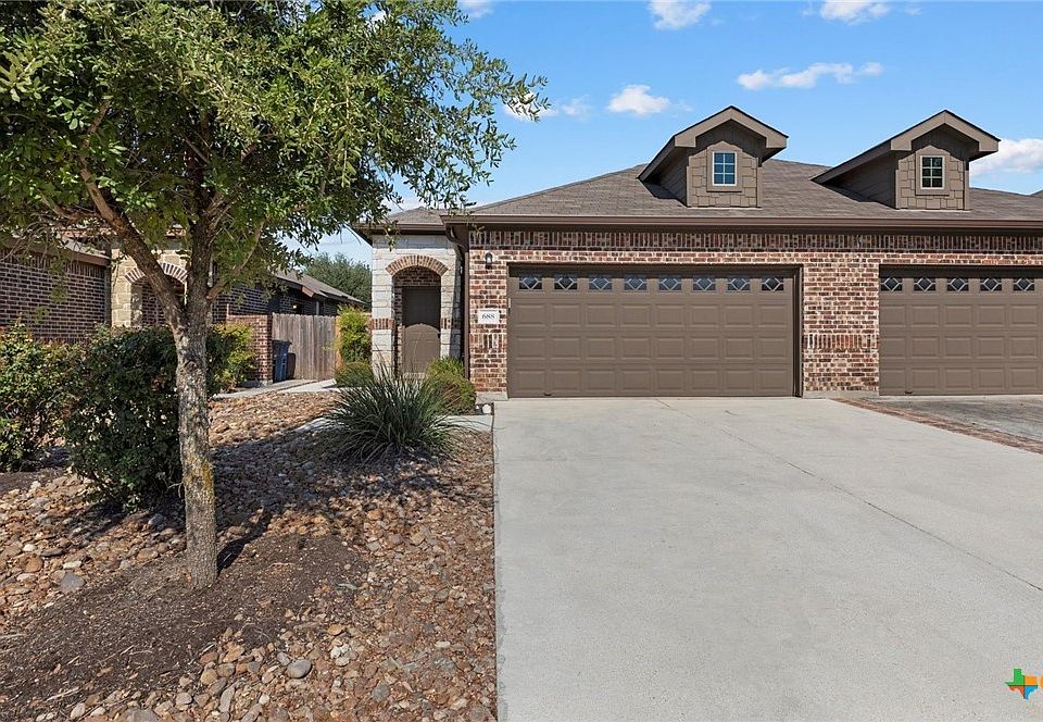 1st image of 688 Creekside Cir