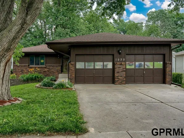 1030 N 41st St, Lincoln, NE 68503