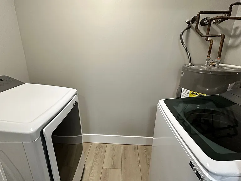 Breckenridge Rockford Apartments — Photo 12