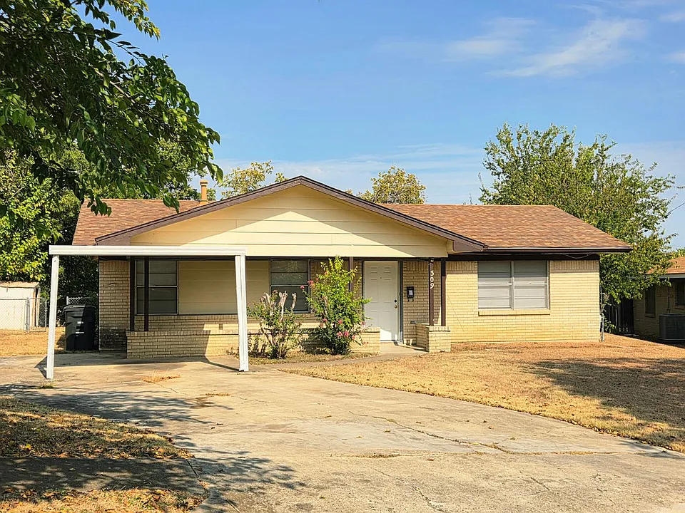 309 Crystal Dr