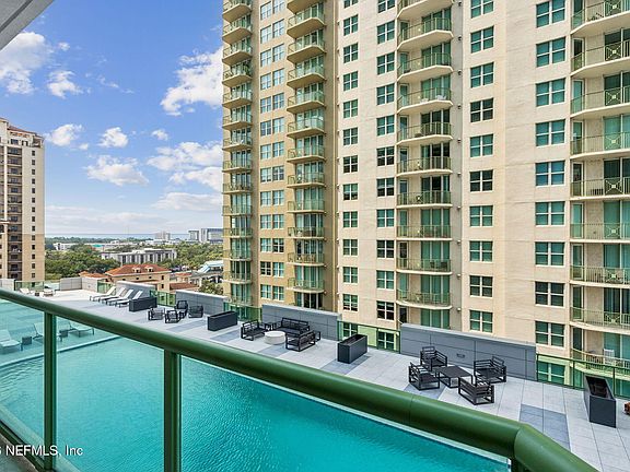5th image of 1431 RIVERPLACE Boulevard #1004