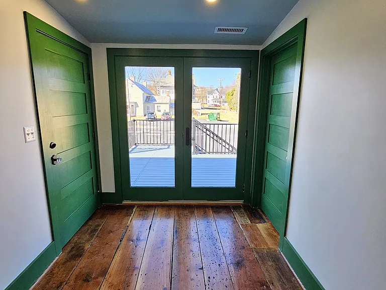 117 N Main St #2 — Photo 8